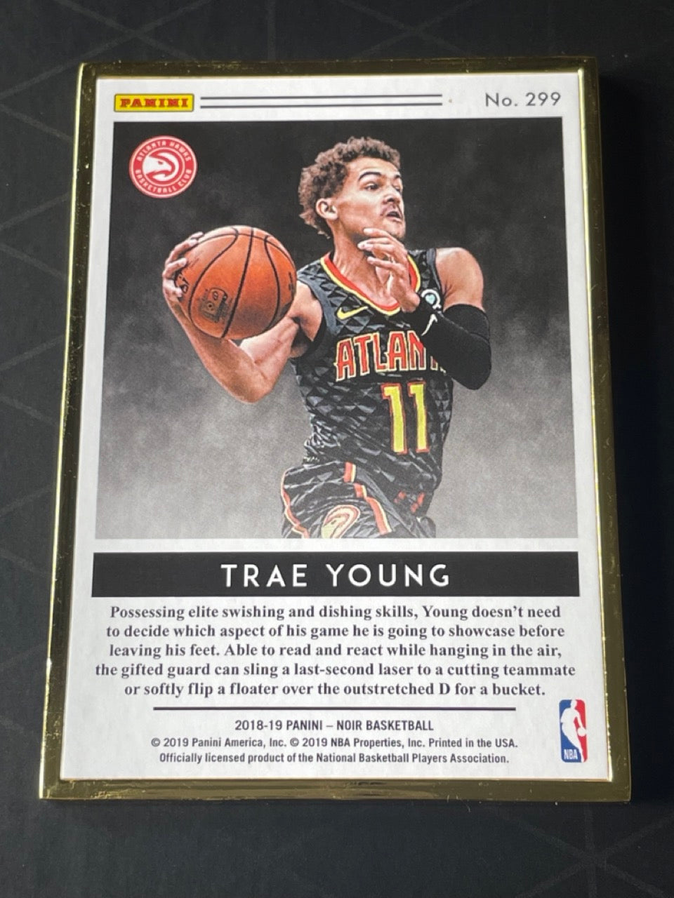2018 Panini Trae Young Vintage Art Gold Noir 9 #299 Atlanta Hawks - back