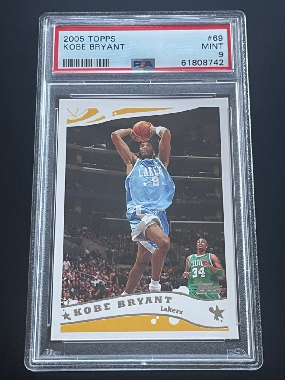 2005 Topps Kobe Bryant #69 PSA 9 Los Angeles Lakers