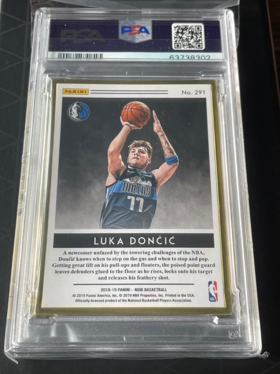 2018 Panini Noir Luka Doncic FOTL /9 Rookie #291 PSA 8 Mavs - back