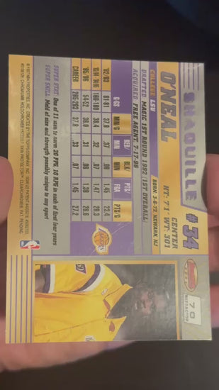 1996 Bowman's Best Shaquille O'Neal Refractor #70 video back