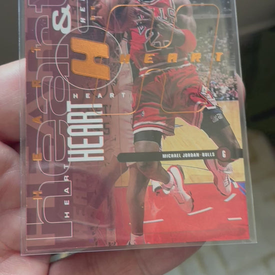 1998 Upper Deck Michael Jordan Scottie Pippen Heart &amp; Soul Bronze /100 - video